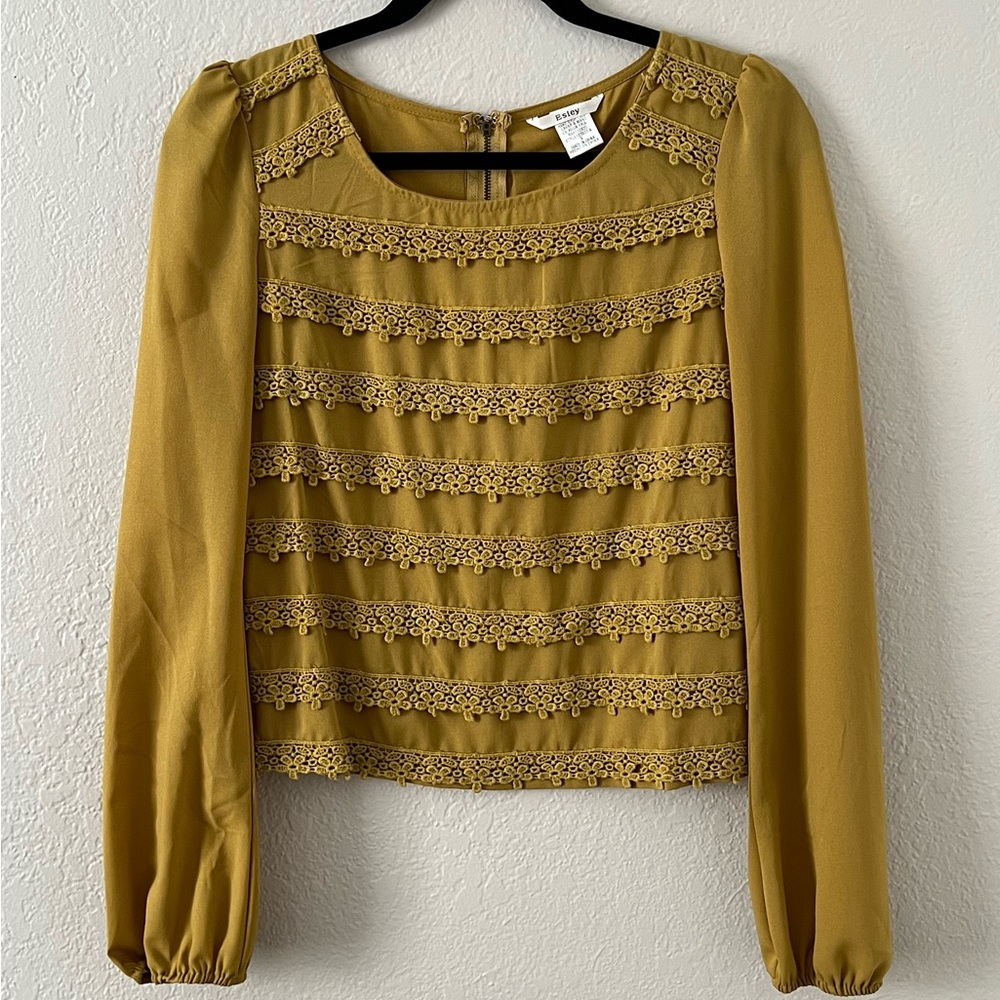 Esley Femme Lace Long Sleeve Zipper Detail Top